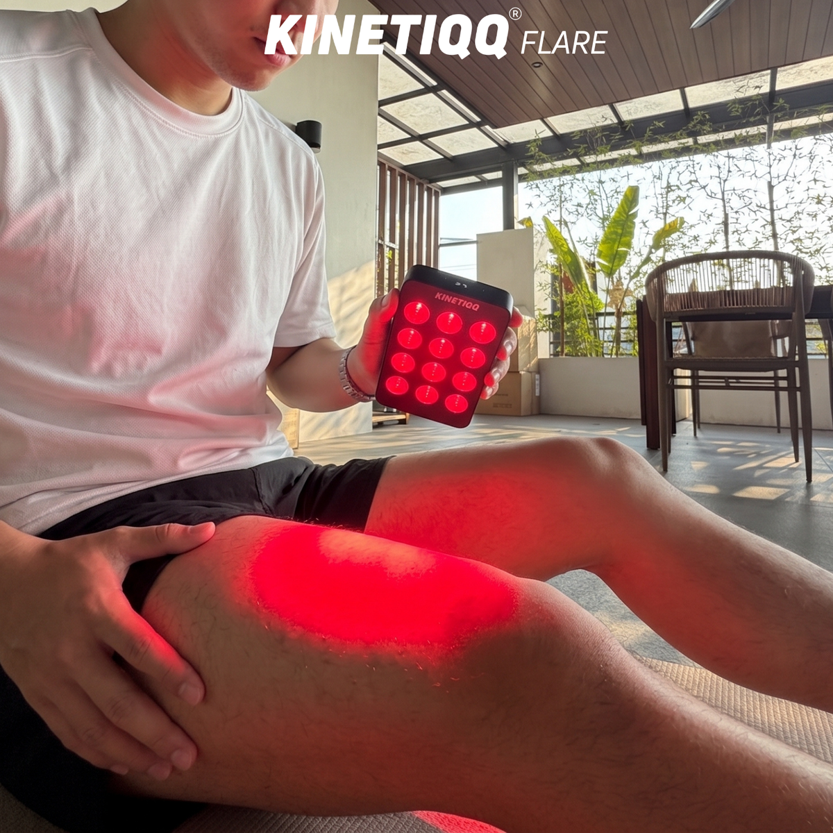 KINETIQQ® Flare - Portable Red Light Therapy Panel